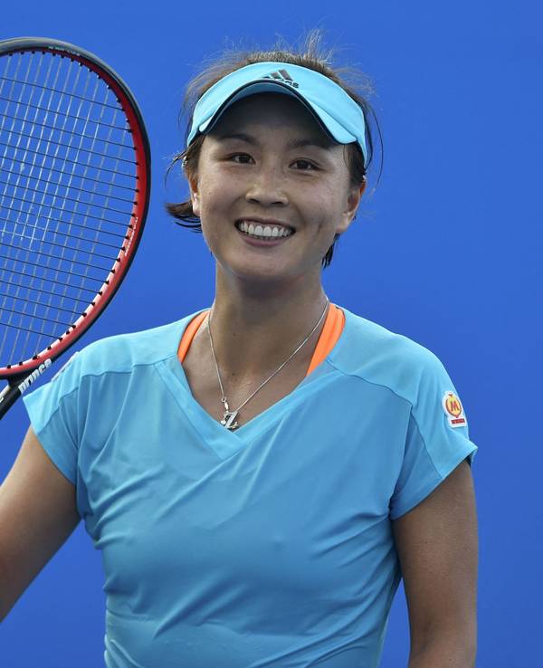 Tennis-Star Peng Shuai feiert ihren Sieg über Daria Kasatkina bei den Australian Open 2017