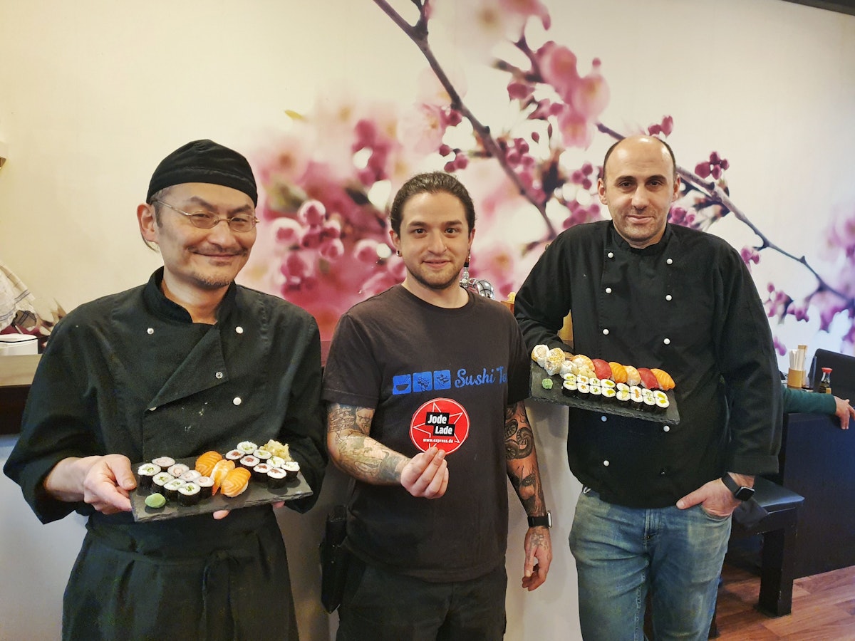 Köln: Die Sushiteria auf der Severinstraße ist der neue Jode-Lade. Das Team aus der Kölner Südstadt macht die Gäste täglich mit frischem Sushi glücklich.