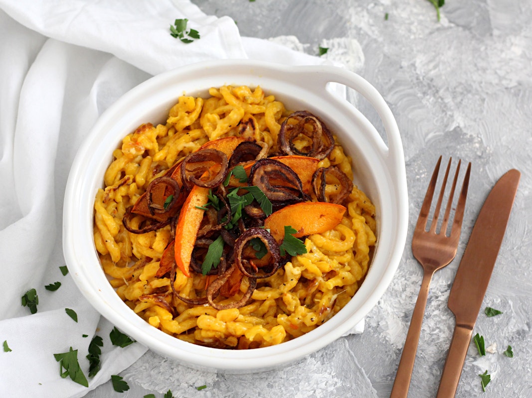 Foto vom 22.09.2019 in Berlin: Kürbisspätzle mit Röstzwiebeln