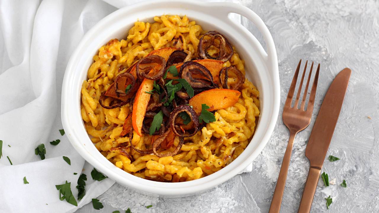 Foto vom 22.09.2019 in Berlin: Kürbisspätzle mit Röstzwiebeln