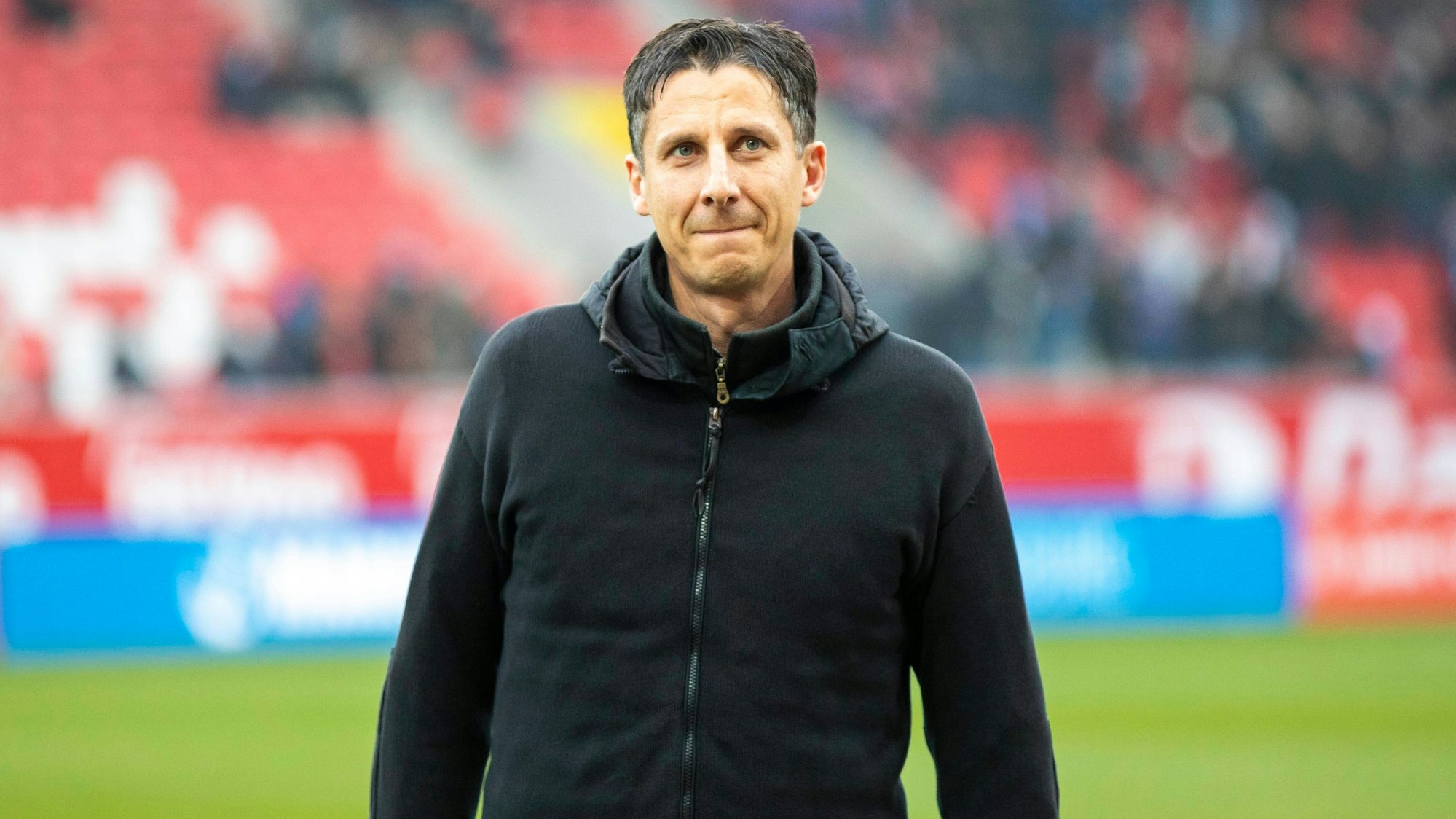 Der zum 1. November 2021 ausgeschiedene Geschäftsführer Christian Keller bei seiner Verabschiedung bei Jahn Regensburg