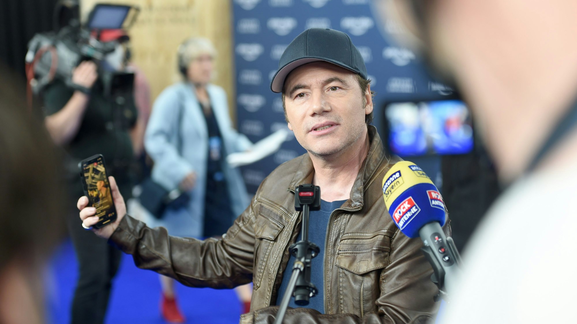 Michael Bully Herbig zeigt sich bei der Premiere der zweiten Staffel der Comedyshow „LOL: Last One Laughing“.