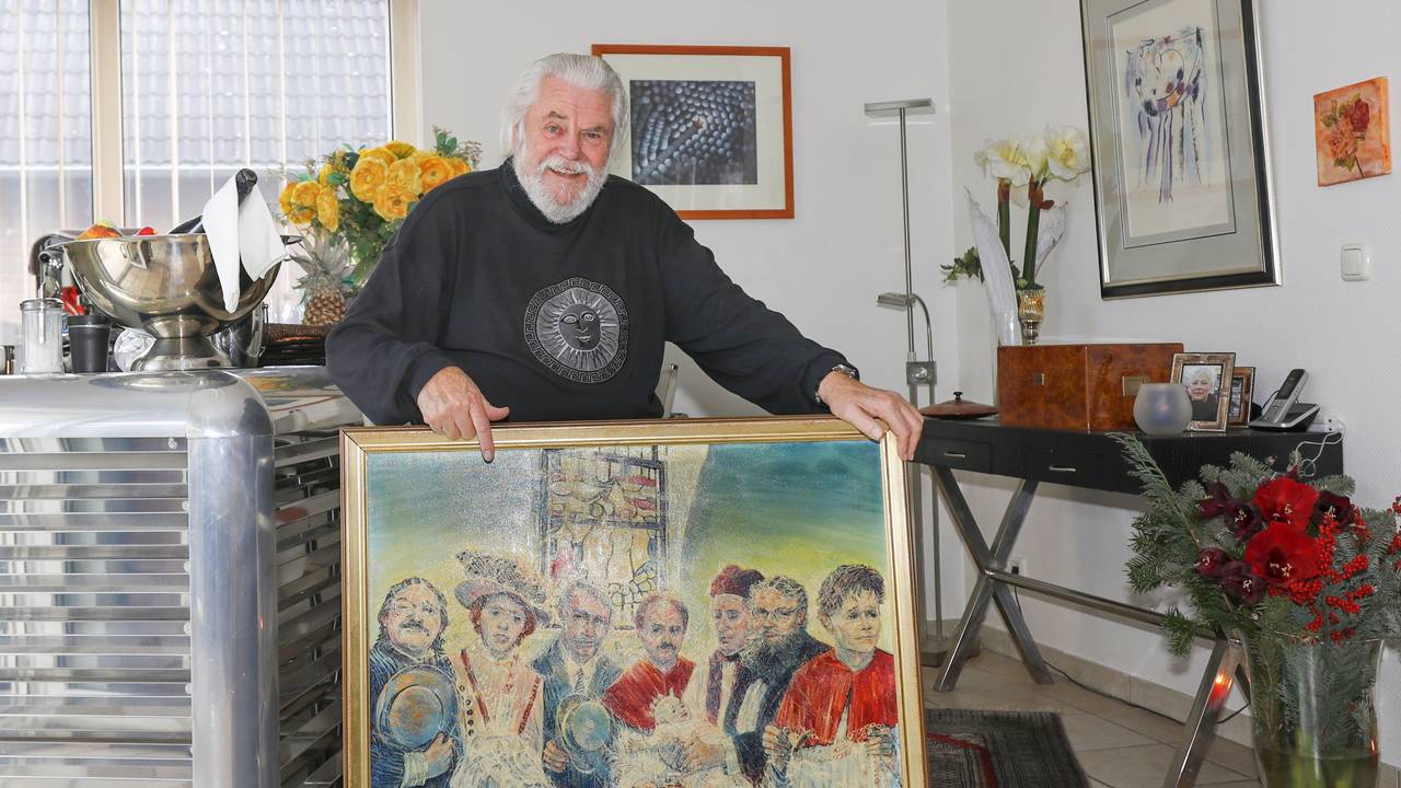 King Size Dick mit dem Gemälde der Bläck Fööss