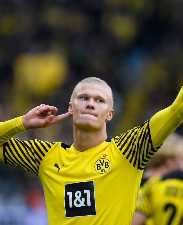 BVB-Star Erling Haaland jubelt beim Bundesliga-Spiel gegen Mainz über seinen Treffer zum 2:0.