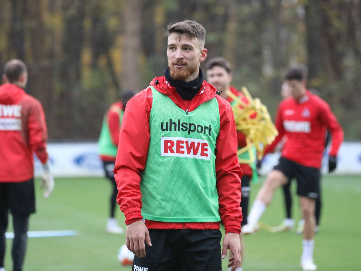 Salih Özcan trainiert beim 1. FC Köln.