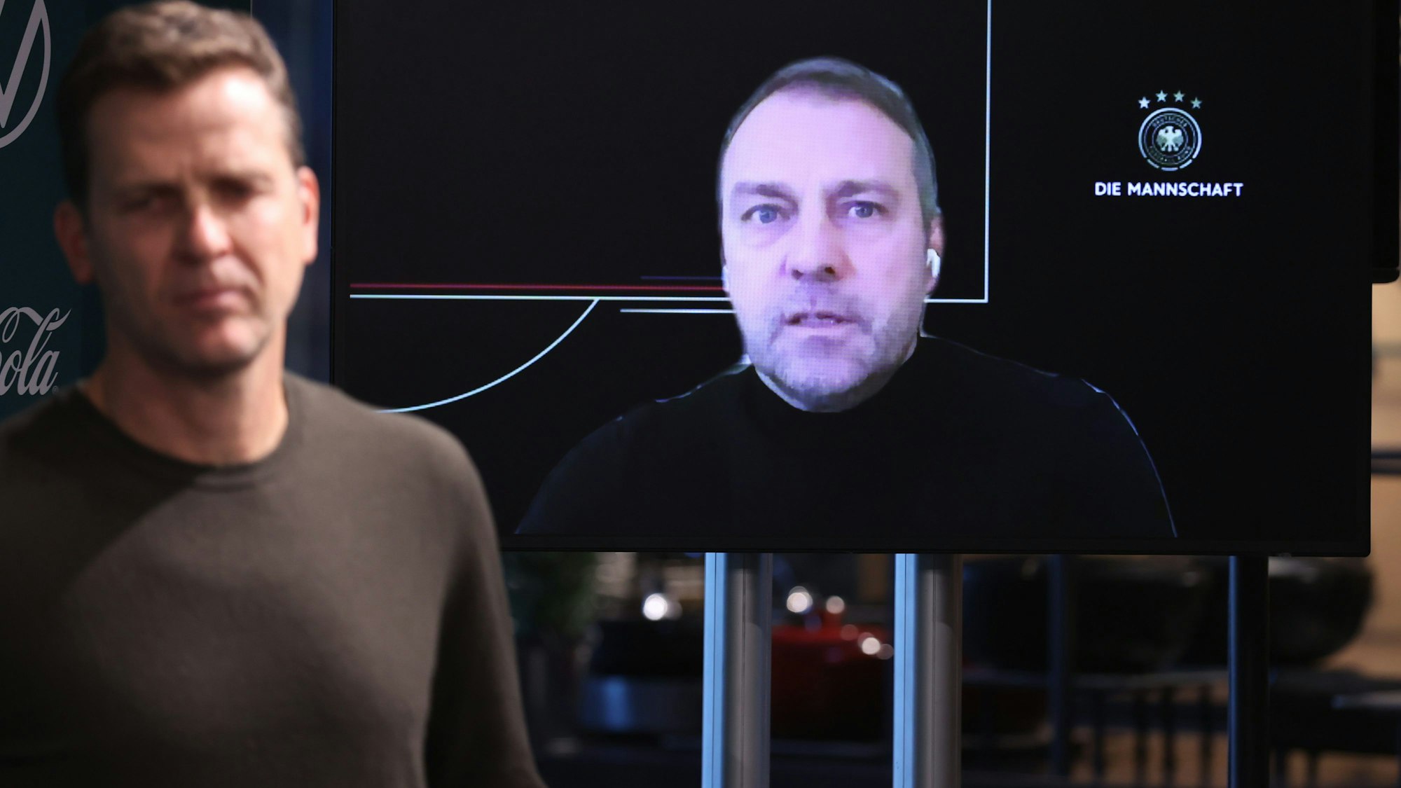 Oliver Bierhoff beim Pressegespräch.