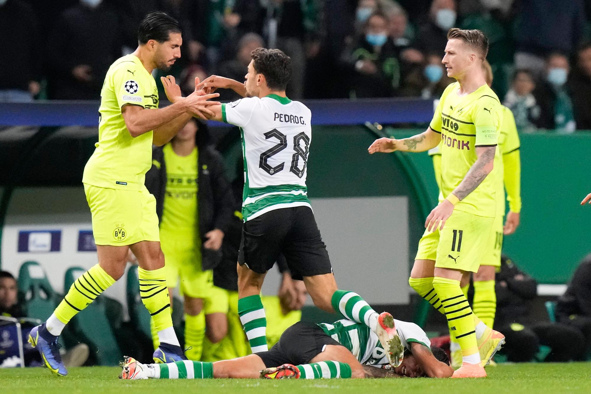 Emre Can und Pedro Goncalvez fetzen sich nach einem Foul des Portugiesen