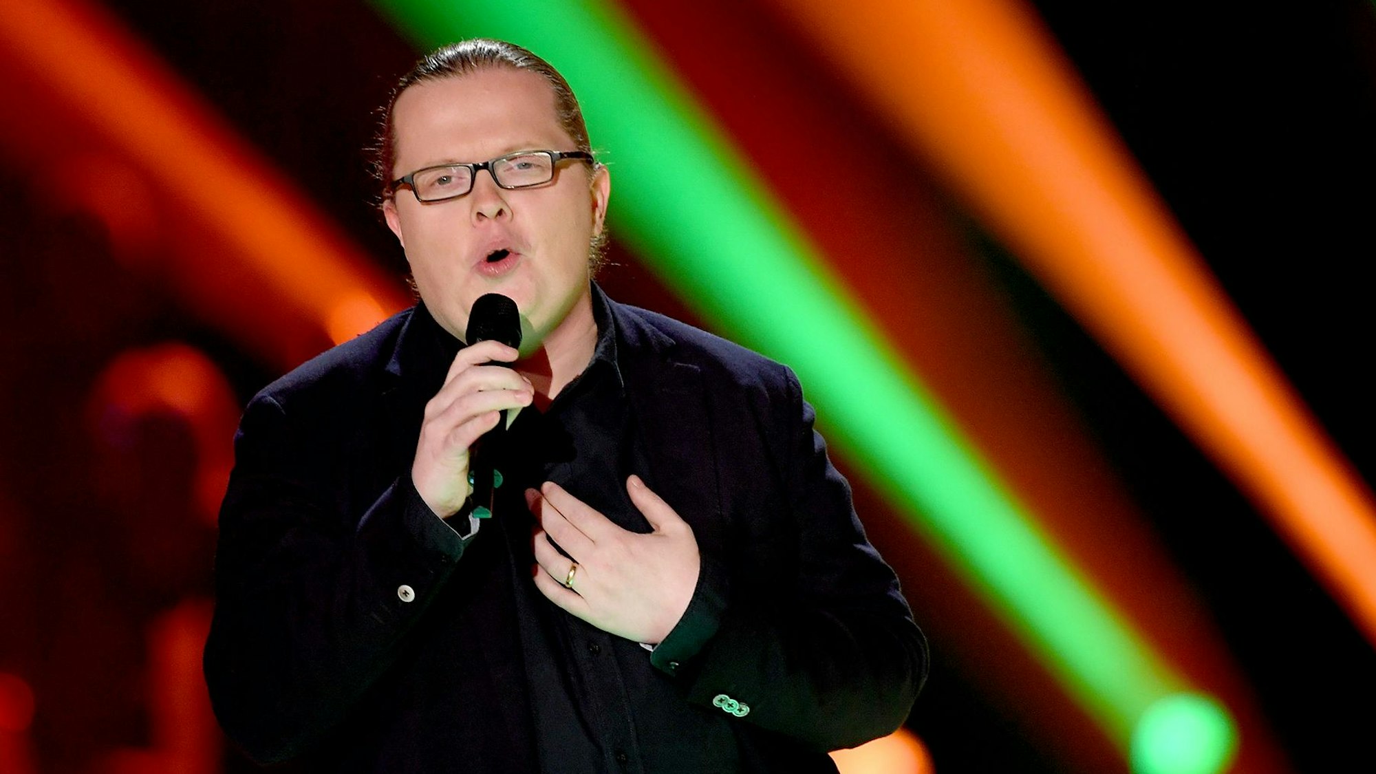 Angelo Kelly steht bei der Show „Schlagerchampions – Das große Fest der Besten“ am 11. Januar 2020 auf der Bühne.