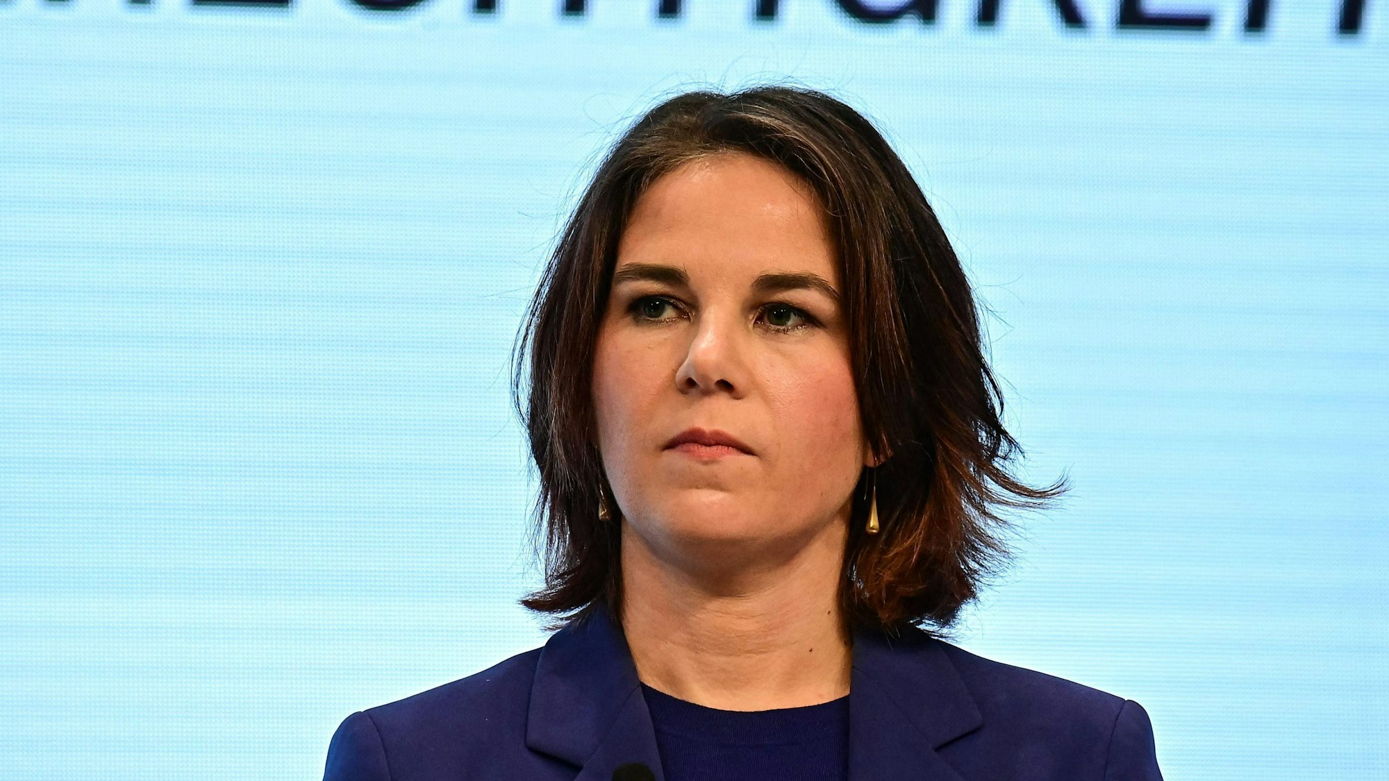 Annalena Baerbock (hier am 24.11.2021 in Berlin) hat sich zu möglichen Schritten gegen die Corona-Pandemie geäußert.