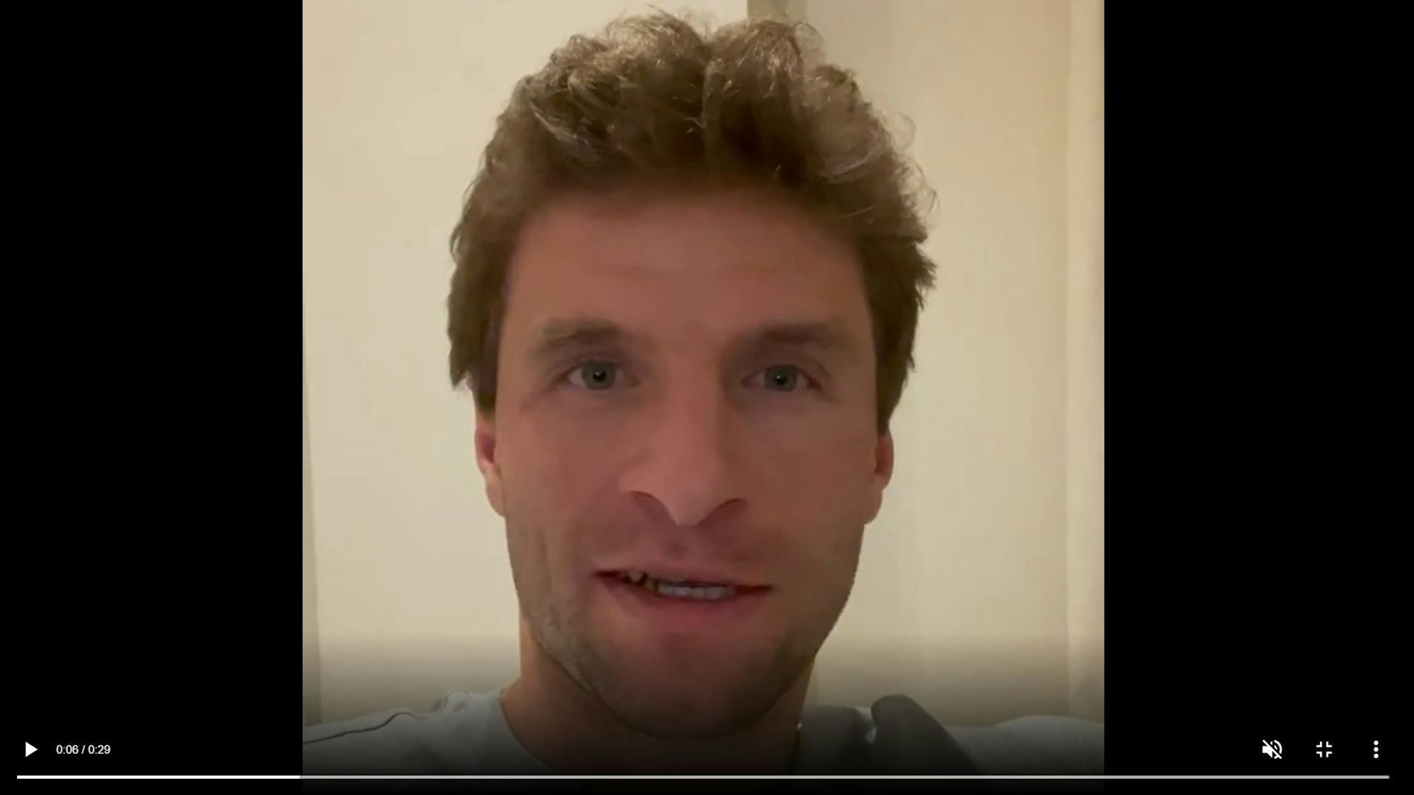Thomas Müller startete am 24. November eine Frage-Antwort-Runde auf Instagram. Der Kommentar seines Ex-Kollegen ging in den Kommentaren durch die Decke.