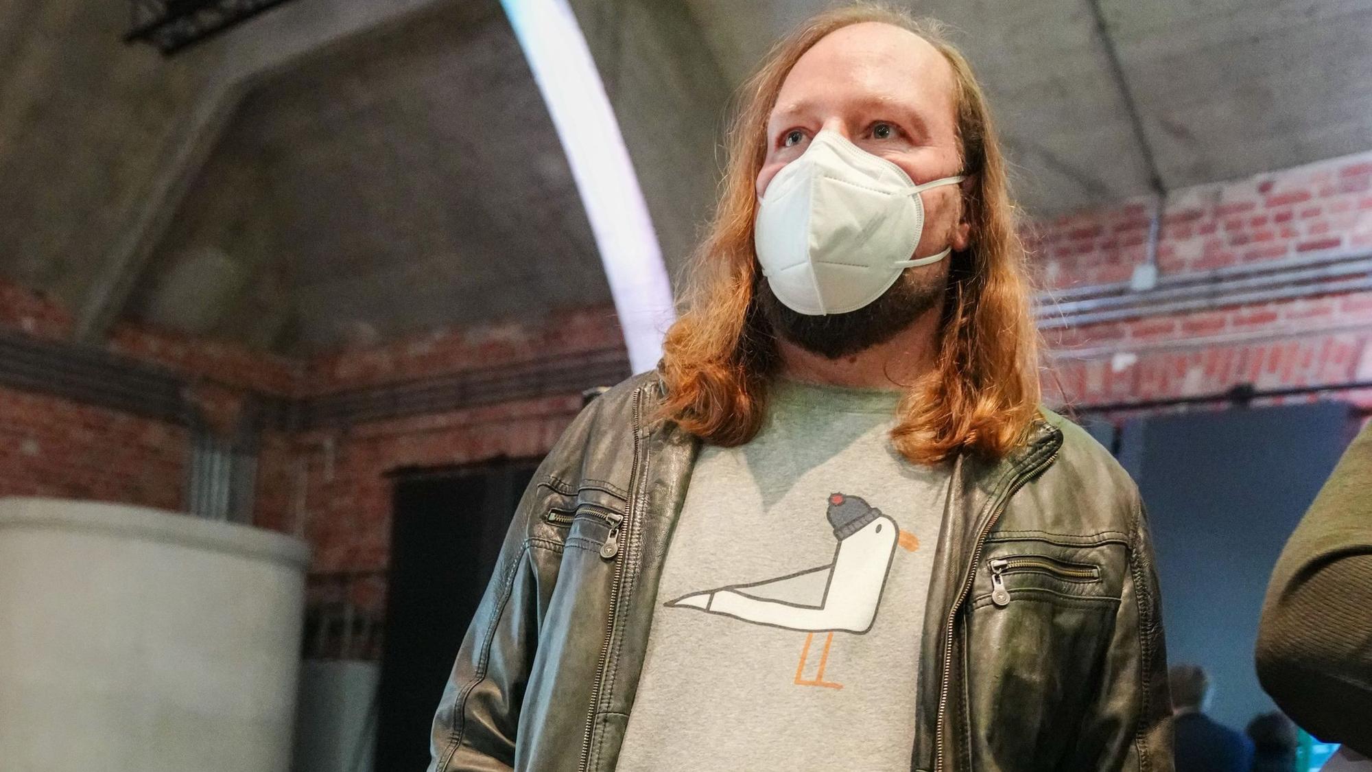 Anton Hofreiter, Bundestagsfraktionsvorsitzender von Bündnis 90/Die Grünen, bei der Urabstimmung über den Koalitionsvertrag seiner Partei am 25. November in Berlin.