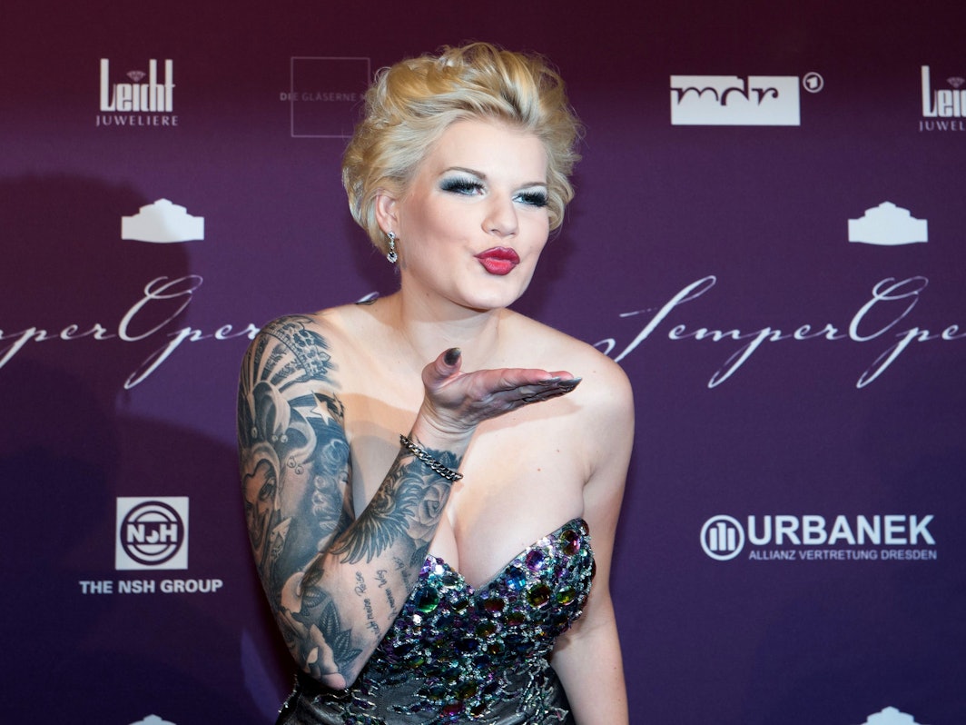 Schlagersängerin Melanie Müller im Januar 2016 auf dem Semperopernball in Dresden