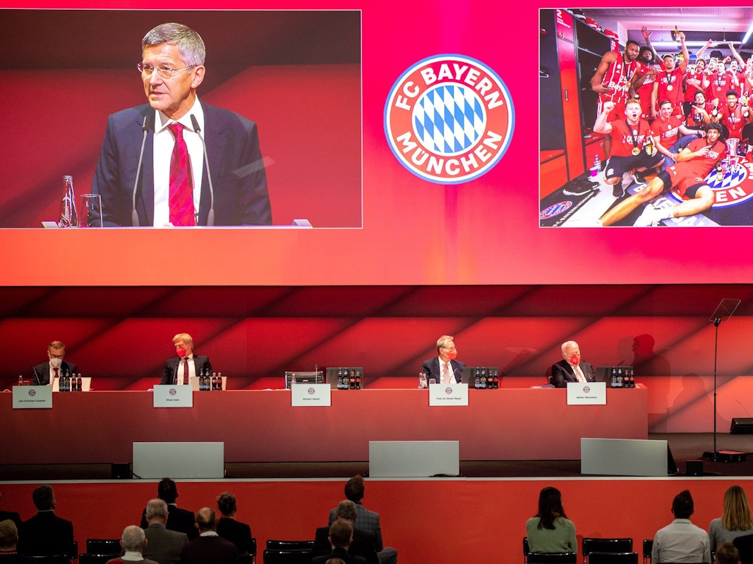 Bayern-Präsident Herbert Hainer bei seiner Rede.