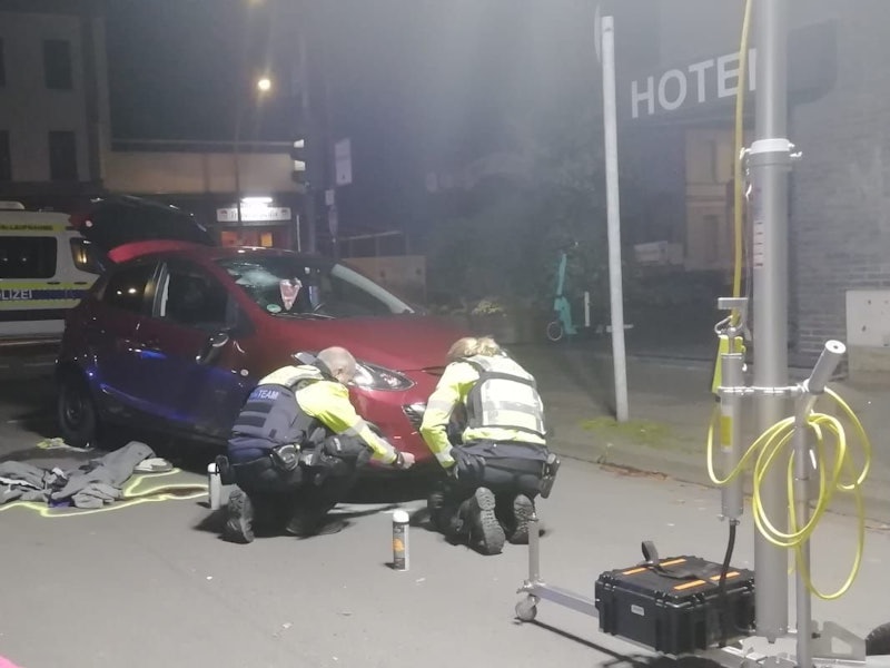 Bei dem Unfall in Köln-Wahnheide ist ein Mensch schwer verletzt worden.