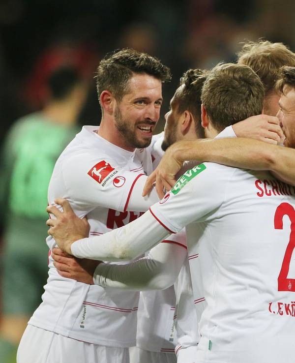 Jubel nach dem Tor zum 4:1 durch Sebastian Andersson (1. FC Köln).