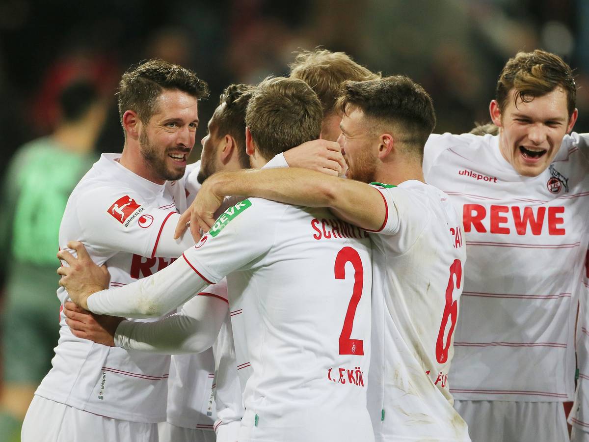 Jubel nach dem Tor zum 4:1 durch Sebastian Andersson (1. FC Köln).