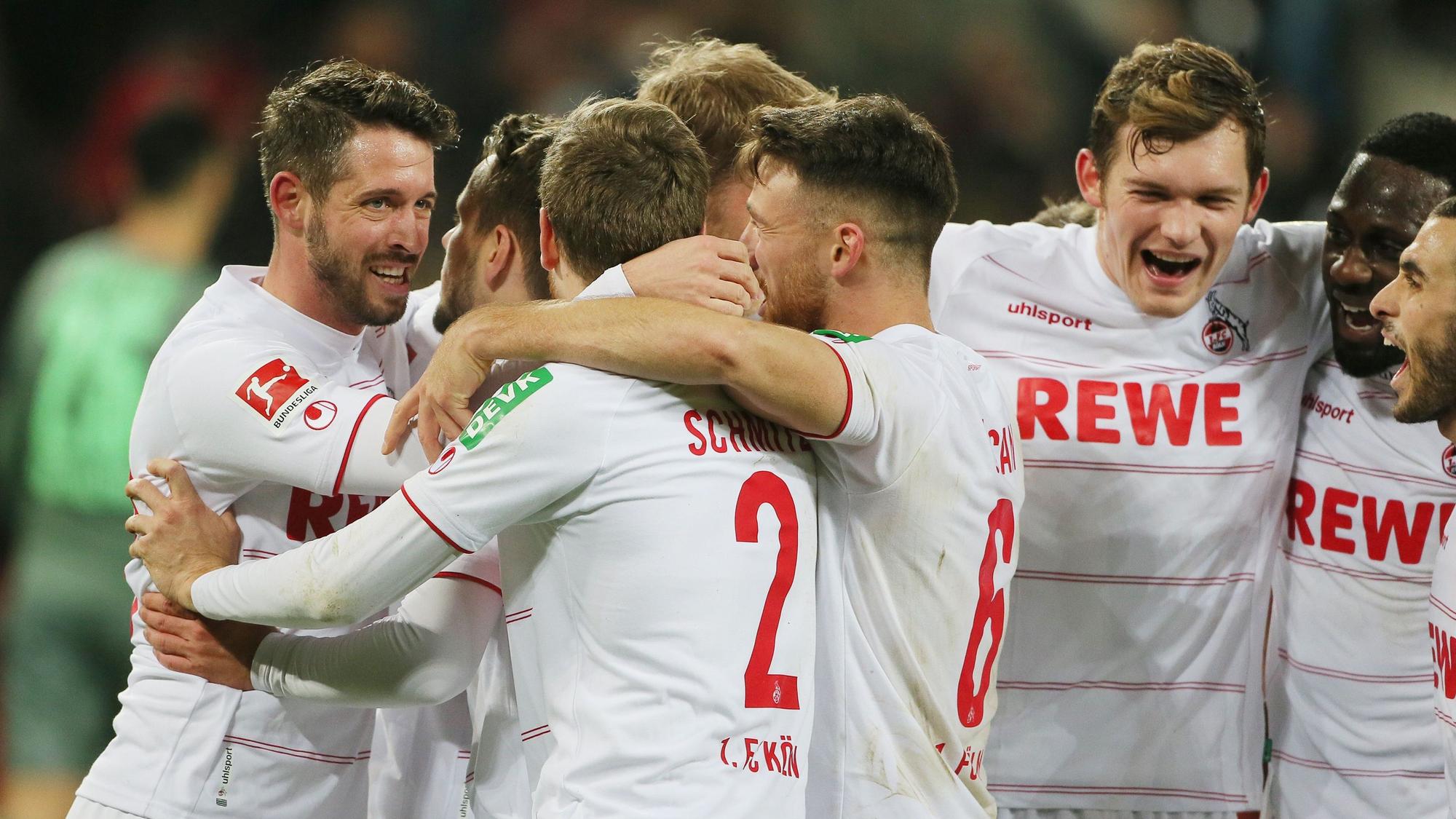 Jubel nach dem Tor zum 4:1 durch Sebastian Andersson (1. FC Köln).