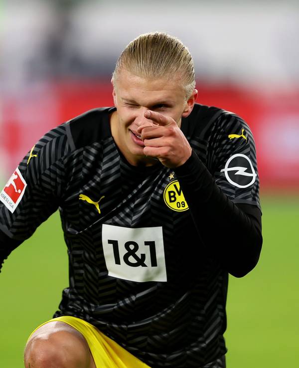 Erling Haaland von Borussia Dortmund feiert sein Tor gegen Wolfsburg.