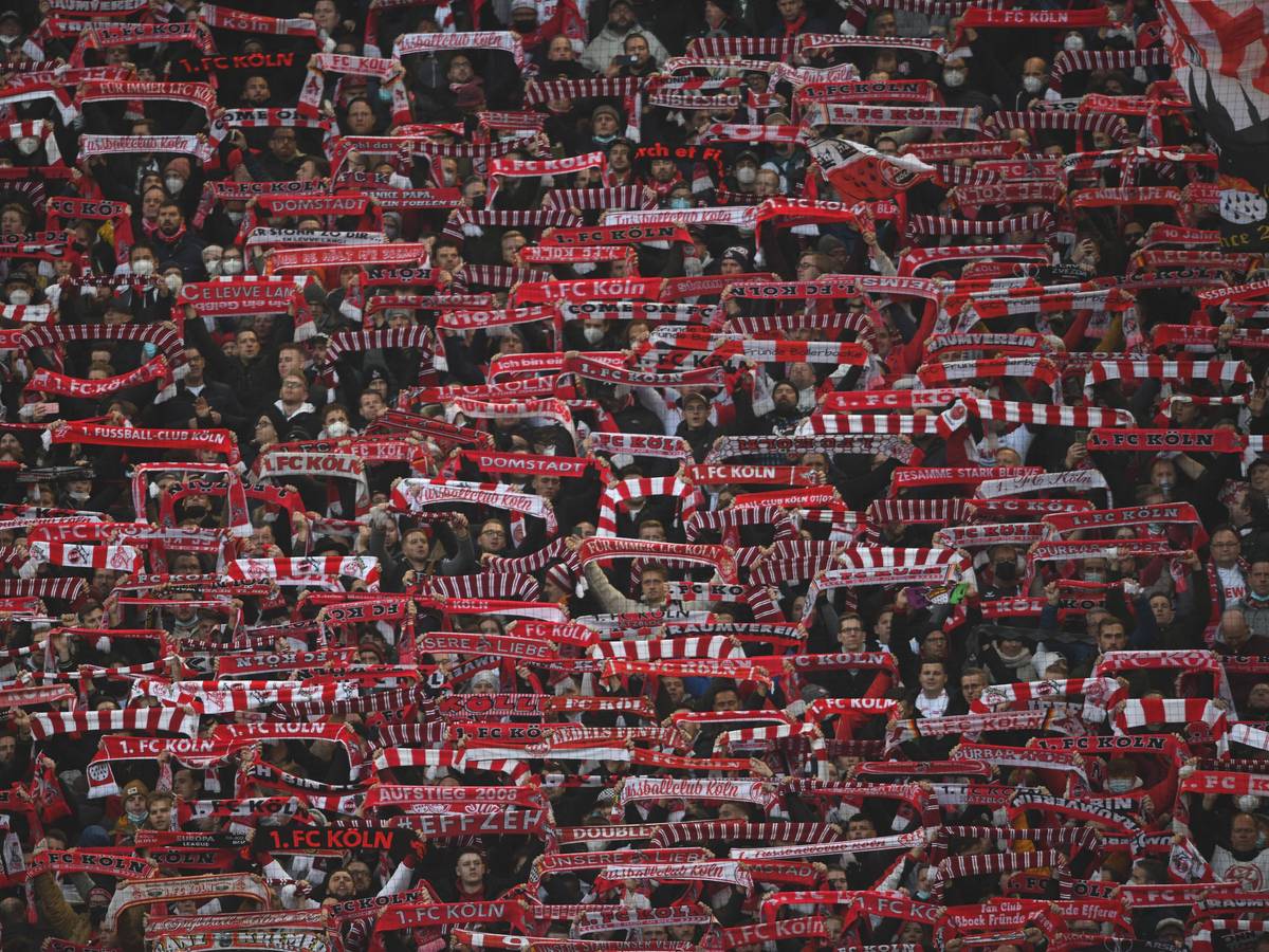 Blick in die Fankurve des 1. FC Köln