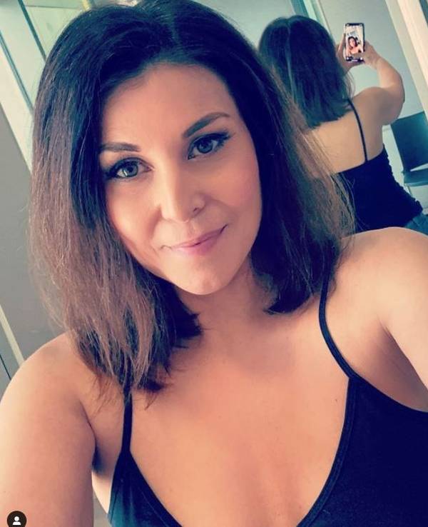 Beim Sat.1-„Frühstücksfernsehen“ sehr beliebt: Vanessa Blumhagen. Dieses Selfie hat Vanessa Blumhagen am 14. April 2020 auf ihrem Instagram-Account veröffentlicht.