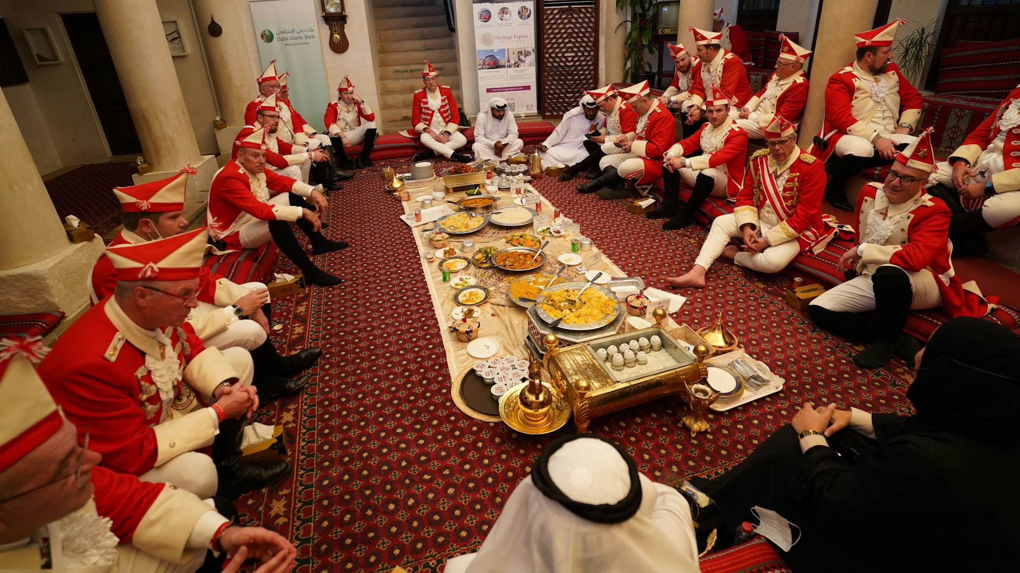 Die Roten Funken bei einem Abendessen in Dubai