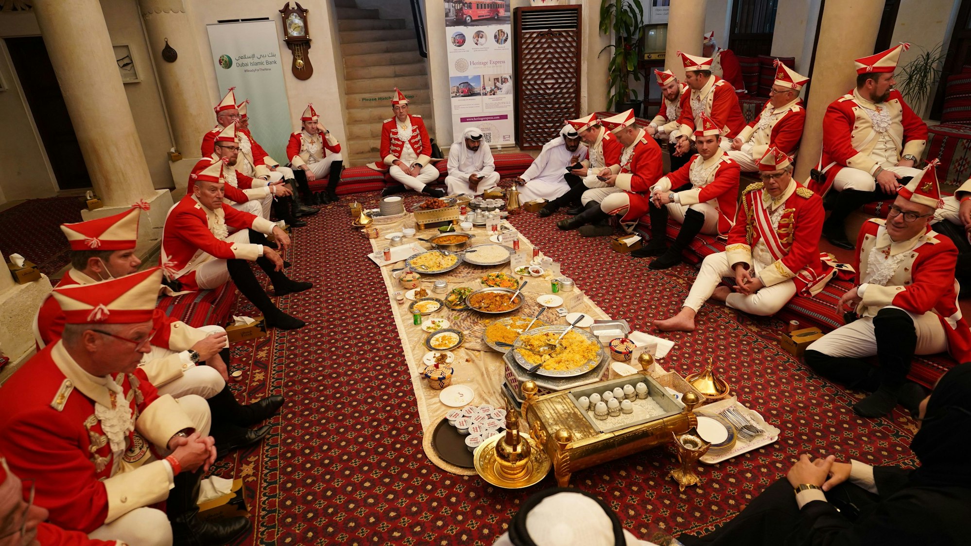 Die Roten Funken bei einem Abendessen in Dubai