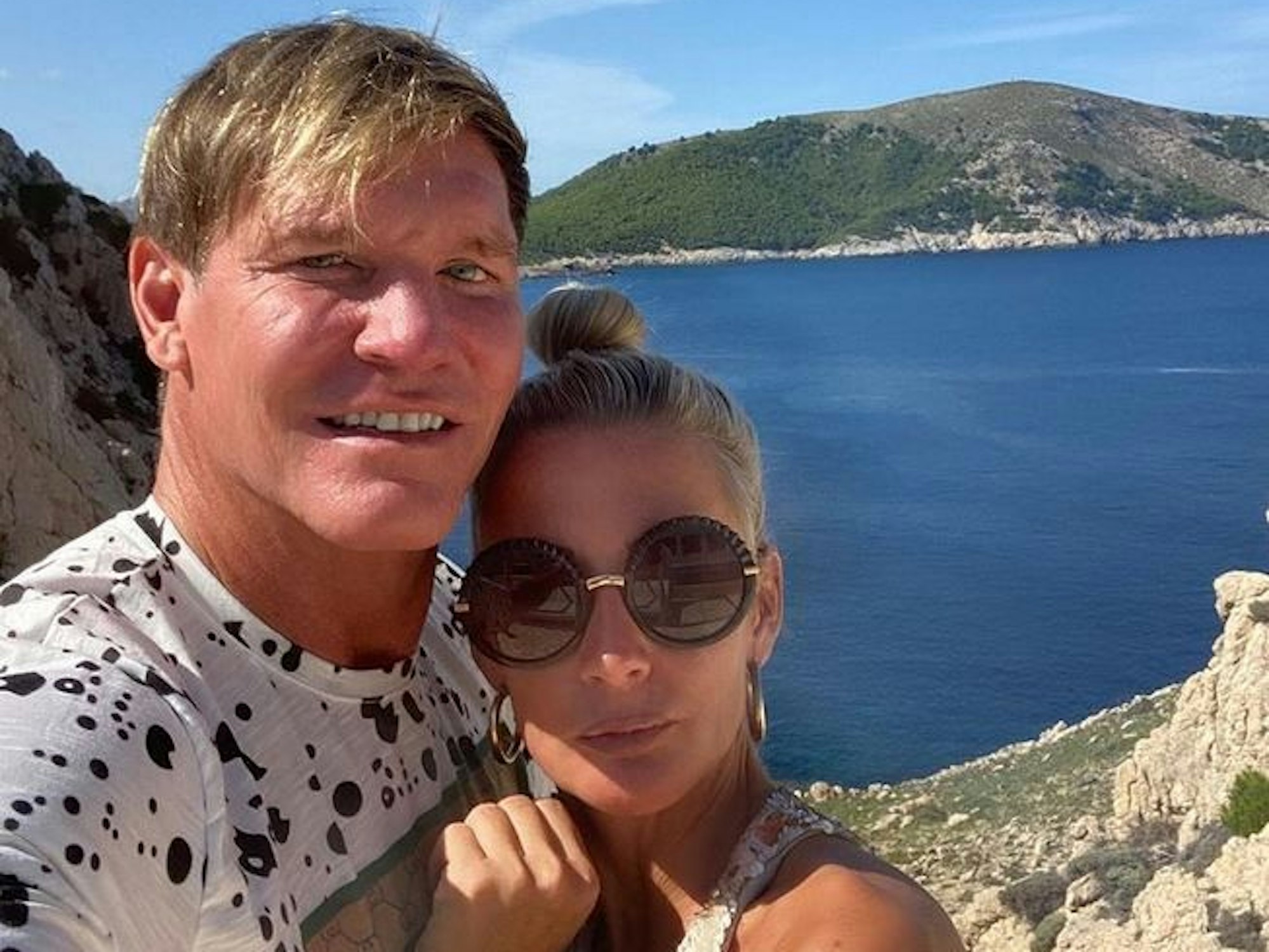 Bekanntes Paar aus dem Format „Goodbye Deutschland": Das Selfie von Peggy und Steff hat Peggy Jerofke am 30. September 2021 auf ihrem Instagram-Account hochgeladen.