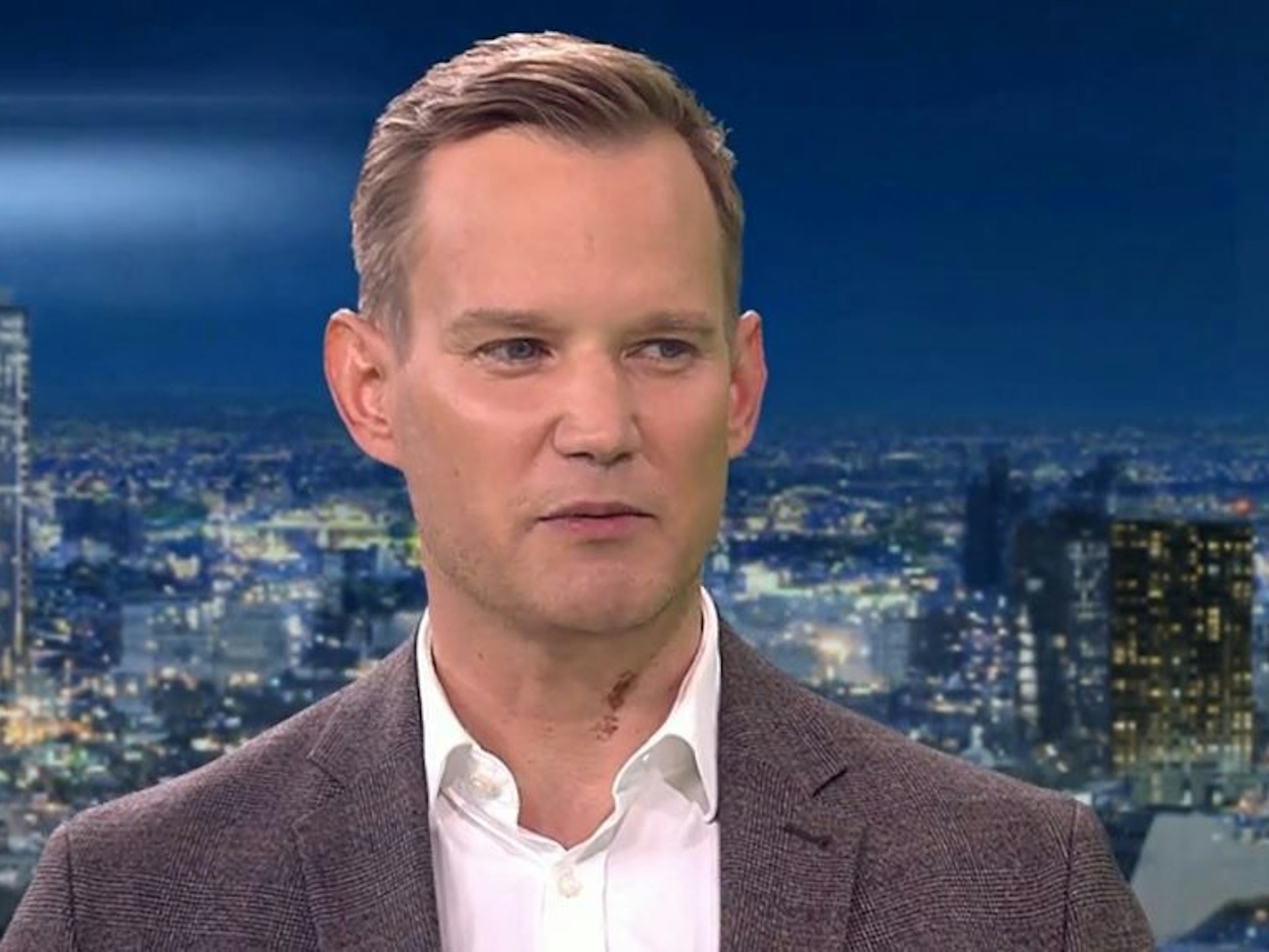 Virologe Hendrik Streeck sprach bei RTL über seine Erkenntnisse über Omikron und die Corona-Lage in Deutschland.