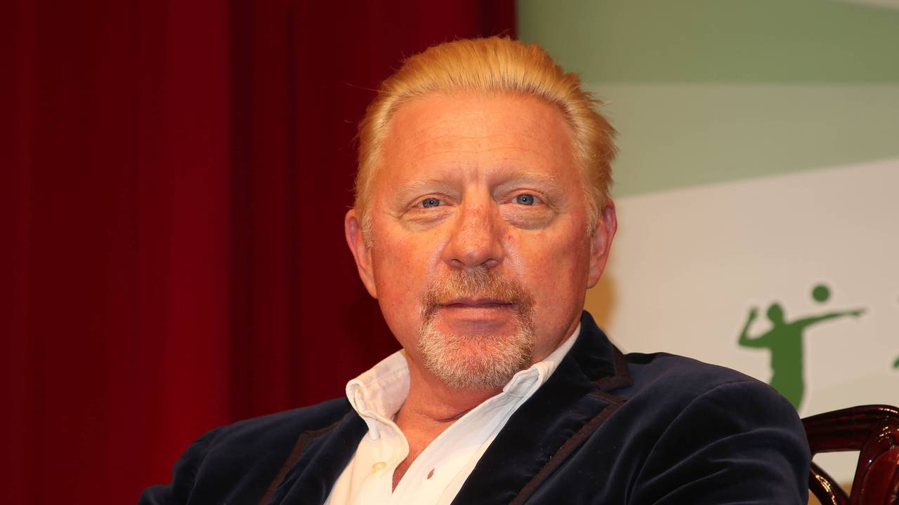 Tennis-Legende Boris Becker hat die neue Halle der „Boris Becker International Tennnis Academy“ in Hochheim eröffnet.
