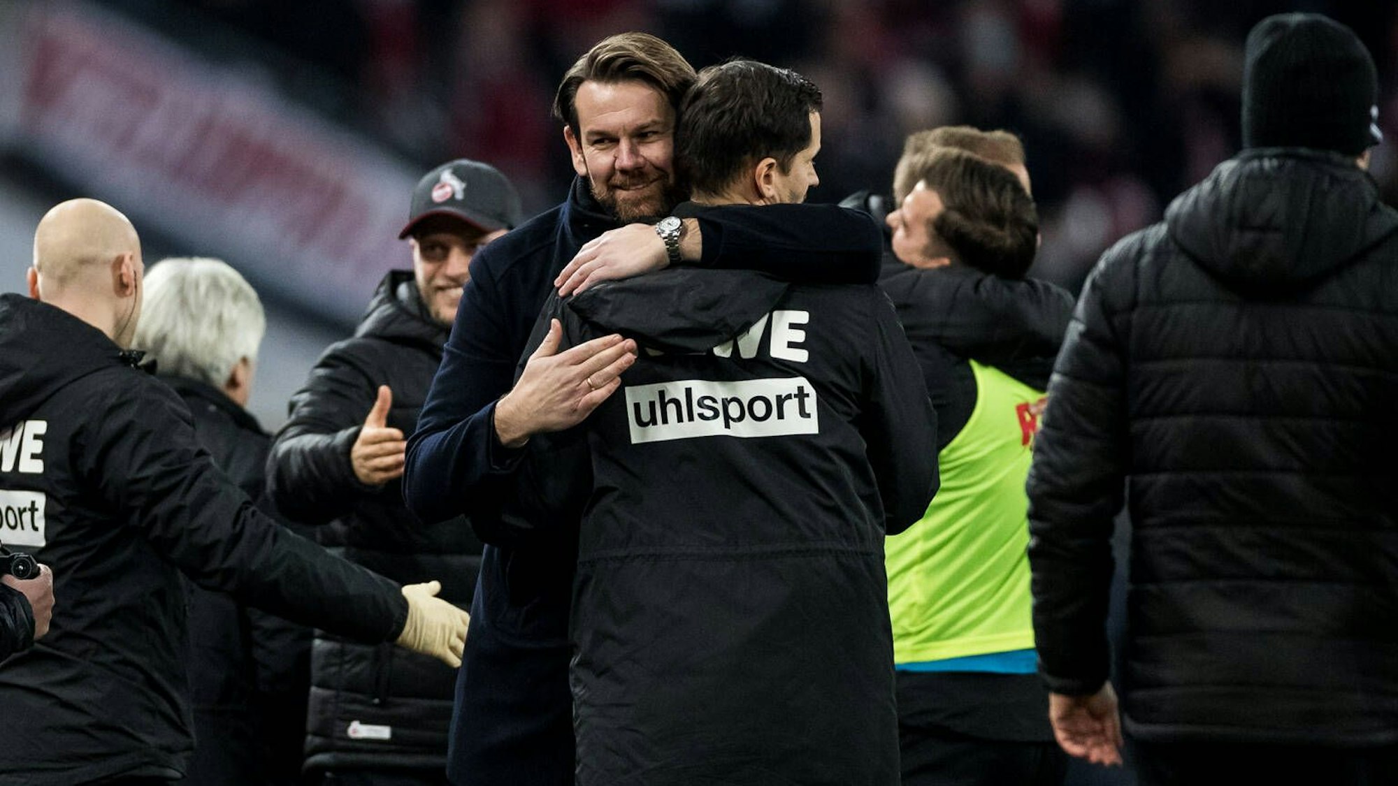 Thomas Kessler jubelt beim Spiel 1. FC Köln gegen Borussia Mönchengladbach.