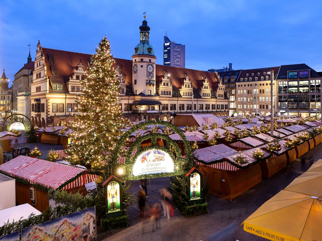 Der Leipziger Weihnachtsmarkt (Foto vom 18. November 2021)wurde zwar aufgebaut – findet in diesem Jahr aber nicht statt.