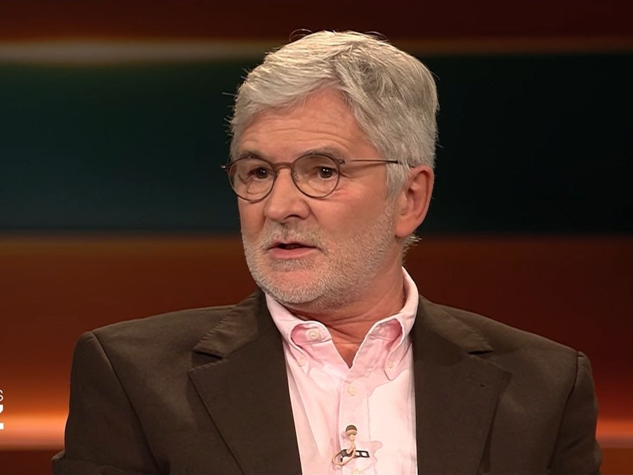 Der Berliner Kinderarzt und Stiko-Experte Martin Terhardt versprach bei Markus Lanz (ZDF) am 2. Dezember eine rasche Empfehlung für den Kinderimpfstoff, der ab 13. Dezember verfügbar sein soll.