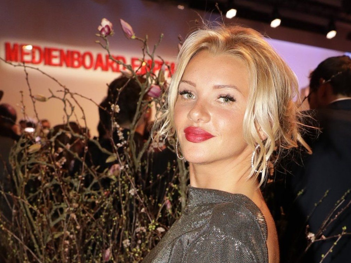 TV-Star Evelyn Burdecki (hier ein Foto vom 9. Februar 2019) trauert um ihren Vater Klemens.