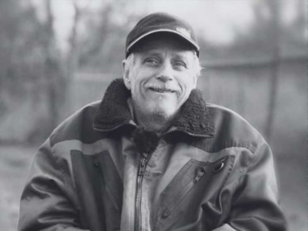 Andreas Kowalski aus der RTLZWEI-Sozialdoku „Hartz und herzlich“ ist im Alter von 63 Jahren gestorben. Mit diesem Foto verabschiedete sich am 2. Dezember 2021 das Produktionsteam bei Instagram.