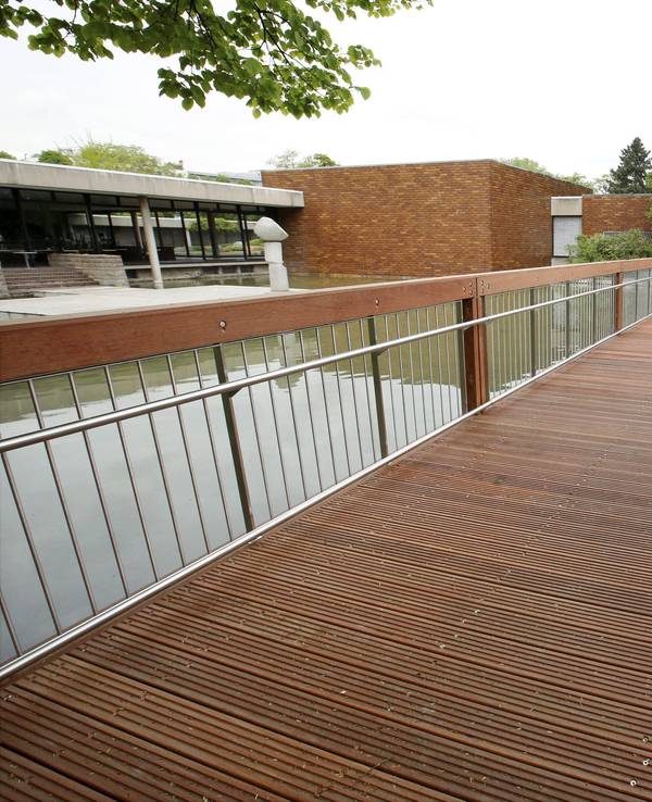 Blick auf die Brücke am Ostasiatischen Museum