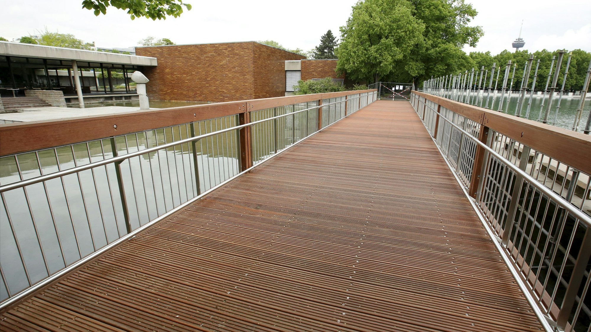 Blick auf die Brücke am Ostasiatischen Museum