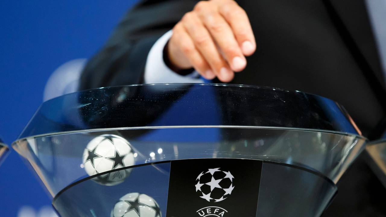 Loskugeln bei einer Auslosung zur UEFA Champions League