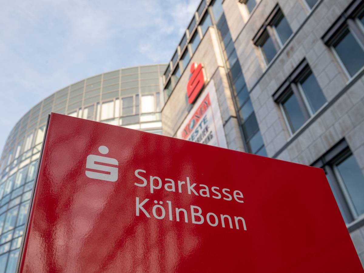 Köln: Sparkasse Köln-Bonn am Rudolfplatz.