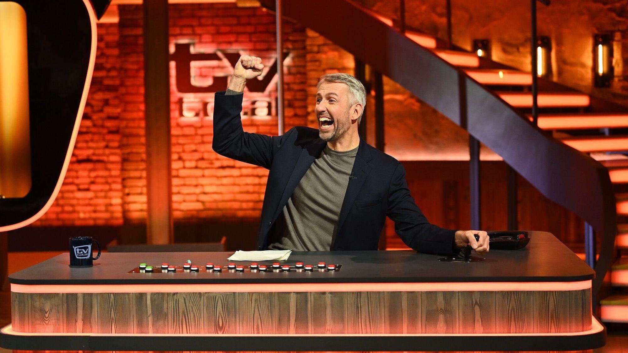TV-Moderator Sebastian Pufpaff in der Kulisse von „TV total“.
