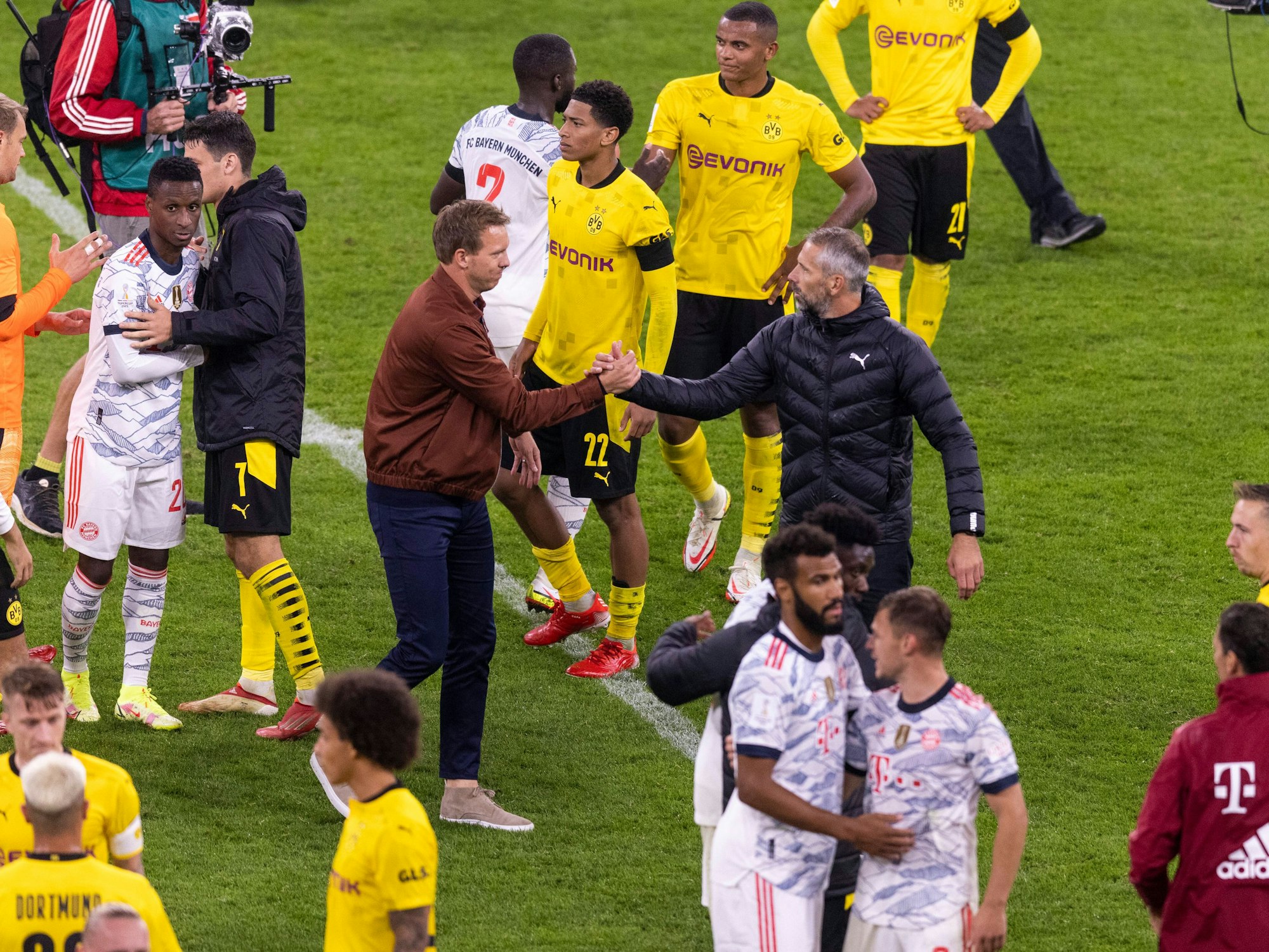 Bayern-Coach Julian Nagelsmann und BVB-Trainer Marco Rose.