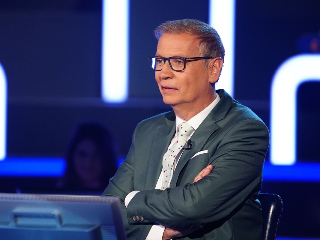 Moderator Günther Jauch ist am Montagabend (6. Dezember) ganz hin und weg von seiner Kandidatin Renate Muddemann. Sie tischt direkt eine pikante Geschichte auf.