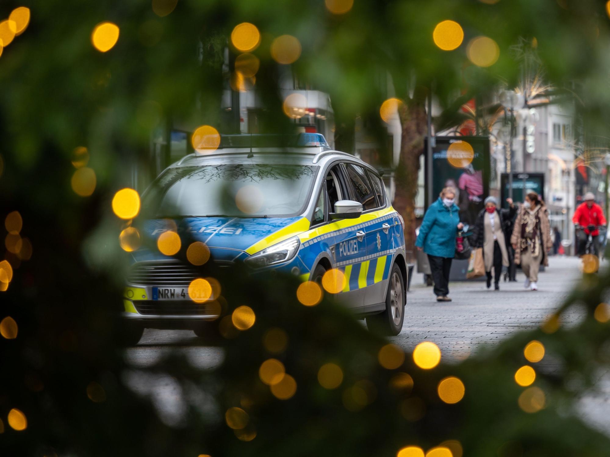Ein Polizeiwagen in der Schildergasse
