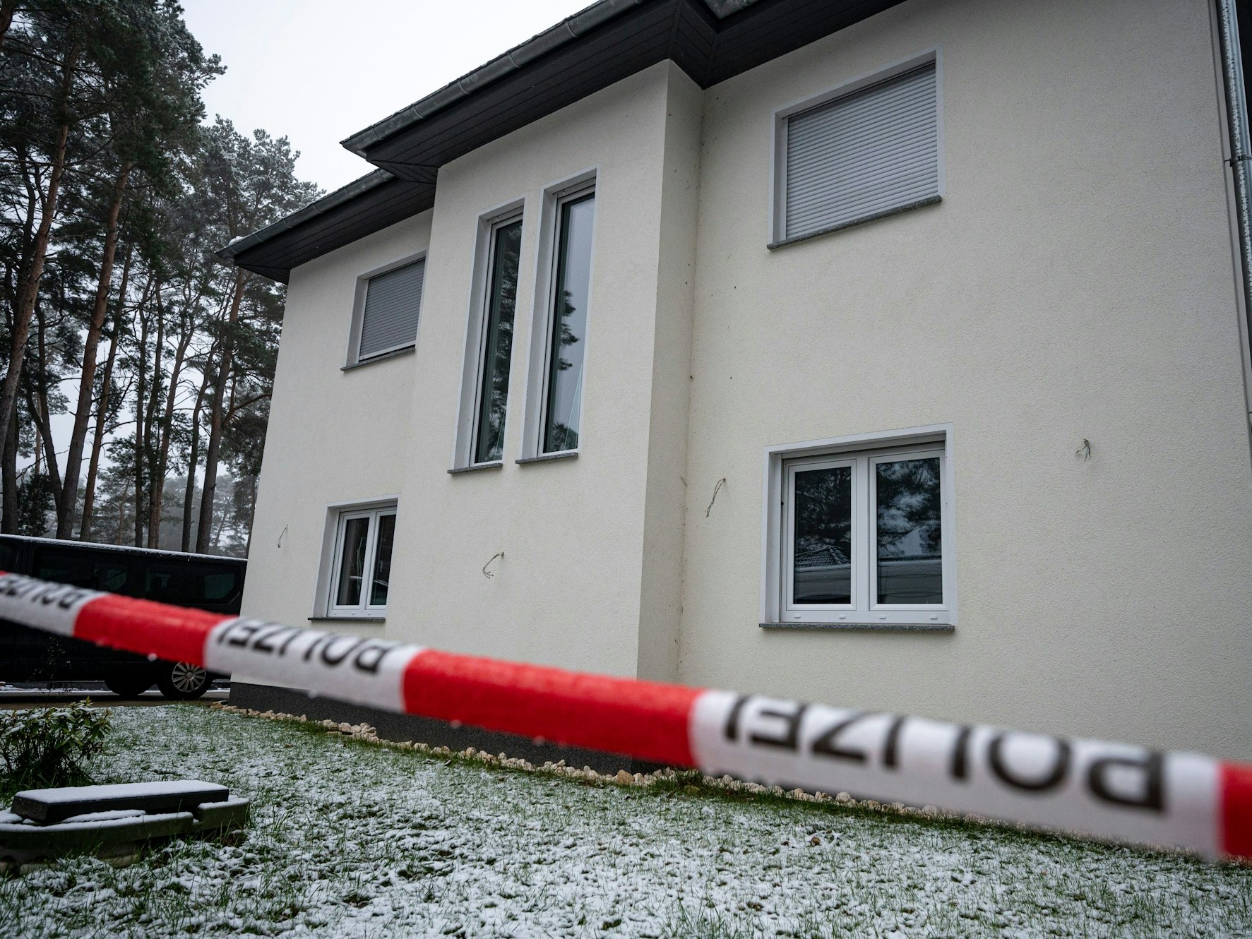 Nach dem Fund von fünf Toten in Königs Wusterhausen haben die Ermittler nun Details zum mutmaßlichen Motiv bekannt gegeben.