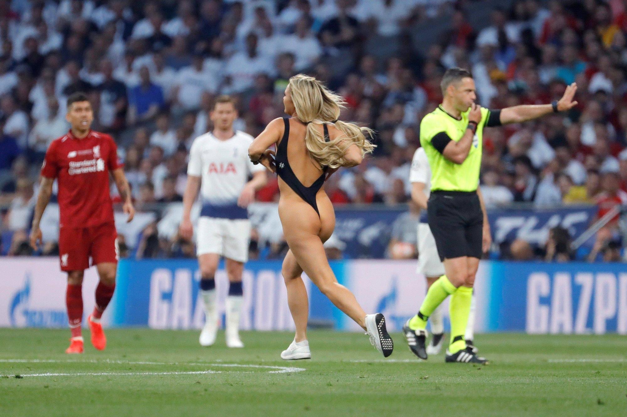 Kinsey Wolanski wurde durch ihren Sprint im Champions-League-Finale weltberühmt.