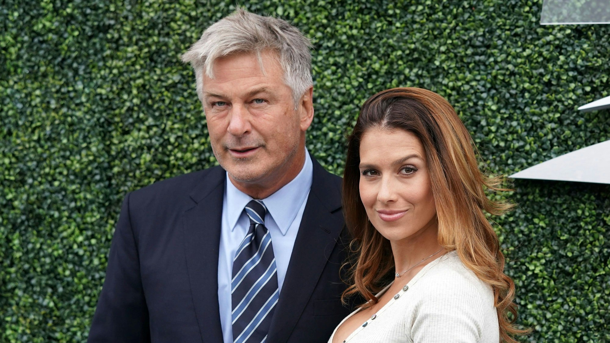Schauspieler Alec Baldwin und seine Frau Hilaria am Rande des US Open Tennisturniers.