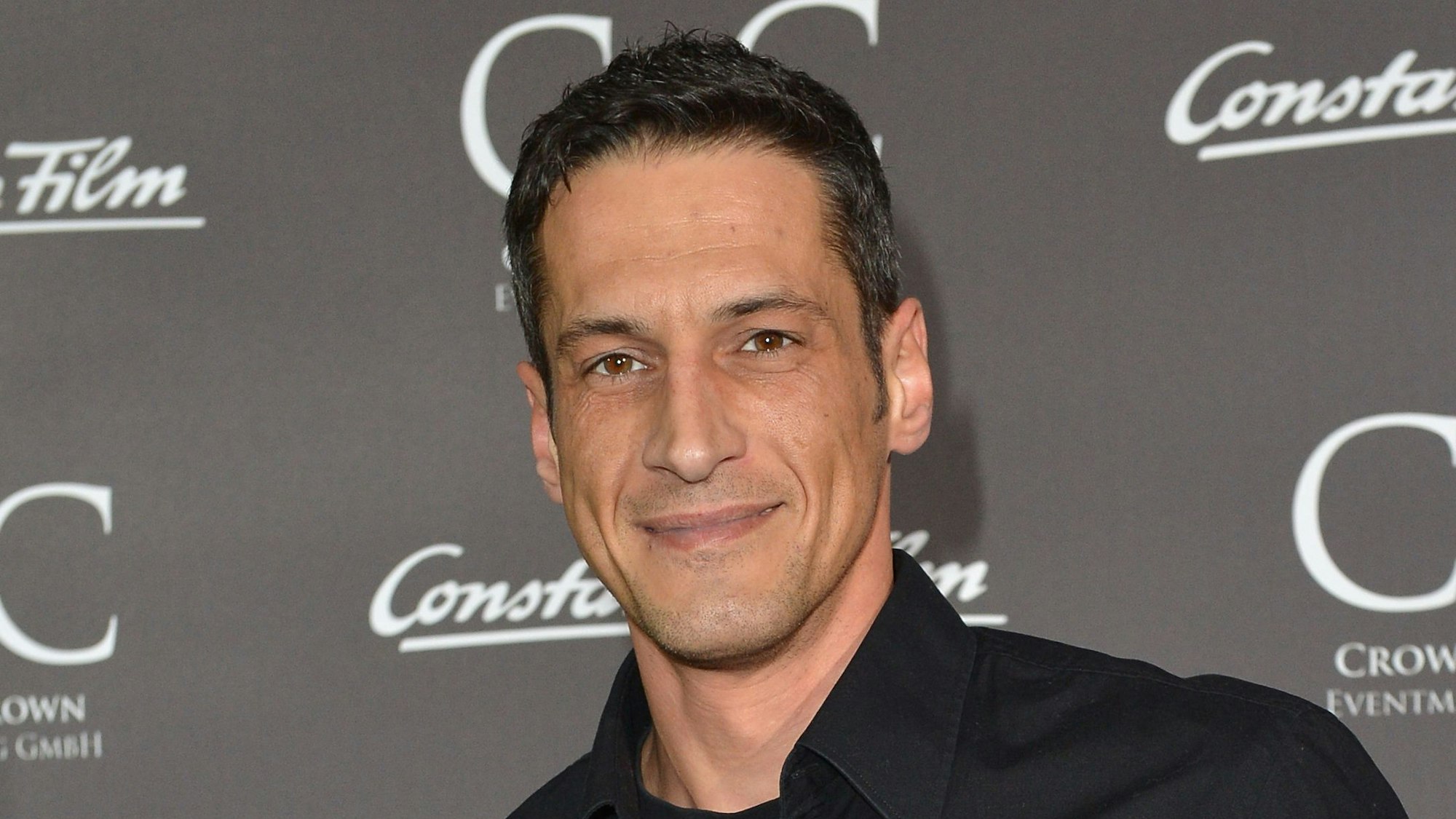 Mirco Nontschew (hier im Jahr 2013) ist im Alter von 52 Jahren gestorben. RTL erinnert mit einer Sondersendung an den Komiker.