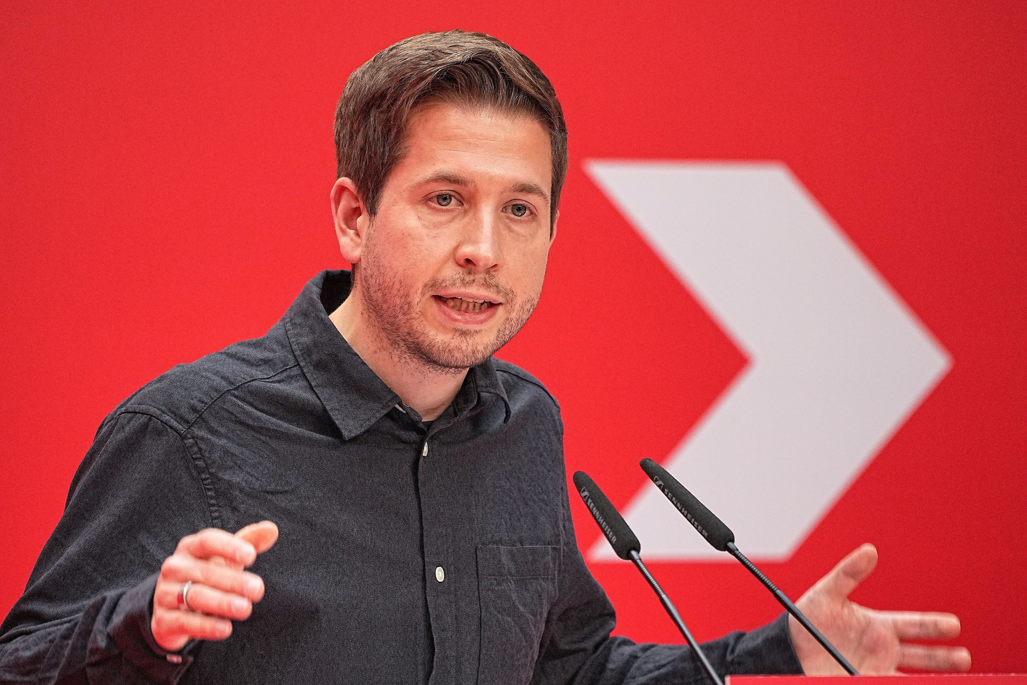 Kevin Kühnert, designierter SPD-Generalsekretär (hier Anfang Dezember im Willy-Brandt-Haus) geht davon aus, dass die Abweichler bei der Kanzlerwahl nicht aus den Reihen seiner Partei kommen.