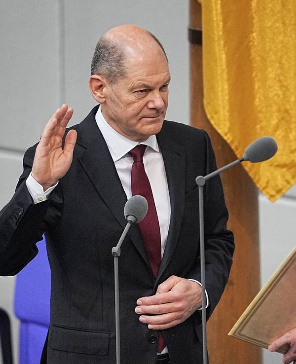 Olaf Scholz wird am Mittwoch (8. Dezember) vom Bundestag zum neuen Bundeskanzler gewählt. Anschließend legt er vor Bundestagspräsidentin Bärbel Bas (SPD) den Amtseid ab.