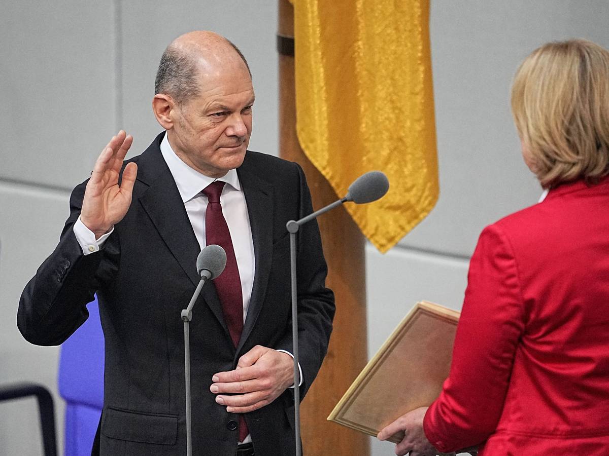 Olaf Scholz wird am Mittwoch (8. Dezember) vom Bundestag zum neuen Bundeskanzler gewählt. Anschließend legt er vor Bundestagspräsidentin Bärbel Bas (SPD) den Amtseid ab.