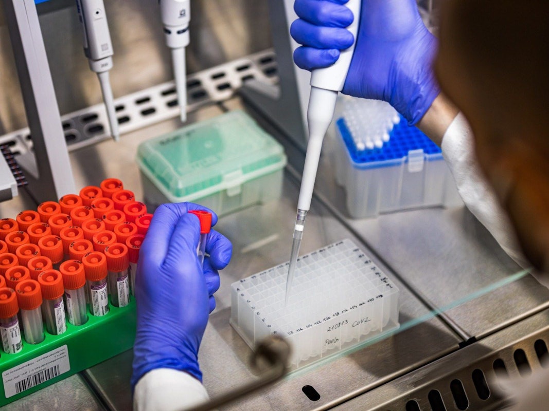 Die Anzahl der Schnelltests in den letzten Wochen um mehr als 1000 Prozent gestiegen - Unternehmen baut Kapazitäten und Testcenter für PCR-Tests und Antigen-Schnelltests weiter aus. Alle angebotenen Tests erkennen auch Omikron-Variante.